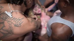 Captura de 'Katrina Thicc's Epic Gangbang' nº 75