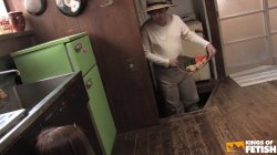 Captura de 'Solo Kitchen Masturbation With Fingers And Food Followed By Blowjob And Mouthful Of Cum' nº 50