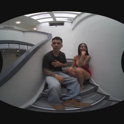 'No POV: Latina Colombia, Sex on the Stairs' screenshot nº 7