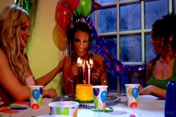 'Lesbian Spotlight: Natasha Nice' screenshot nº 119