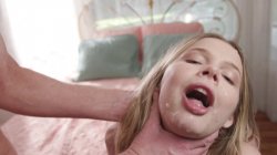 'Young Girls Swallow 7' screenshot nº 136