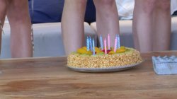 Captura de 'Birthday Present' nº 21