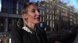 Captura de 'Anouk Et Joyce Se Font Baiser Par Luke A Amsterdam' nº 23