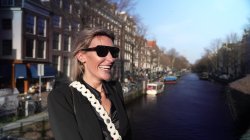 Captura de 'Anouk Et Joyce Se Font Baiser Par Luke A Amsterdam' nº 4