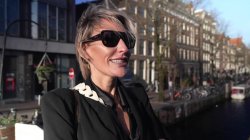Captura de 'Anouk Et Joyce Se Font Baiser Par Luke A Amsterdam' nº 8