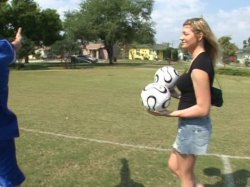 Captura de 'I Scored A Soccer Mom!' nº 68