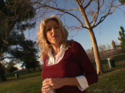 Captura de 'I Scored A Soccer Mom!' nº 129
