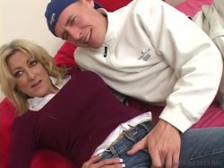 Captura de 'I Scored A Soccer Mom!' nº 138