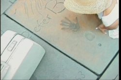 Captura de 'Midget Goes To Hollywood' nº 36