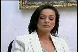 Captura de 'Office Girls, The' nº 2
