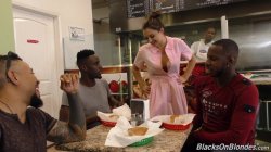 'Public Interracial Gangbangs' screenshot nº 49