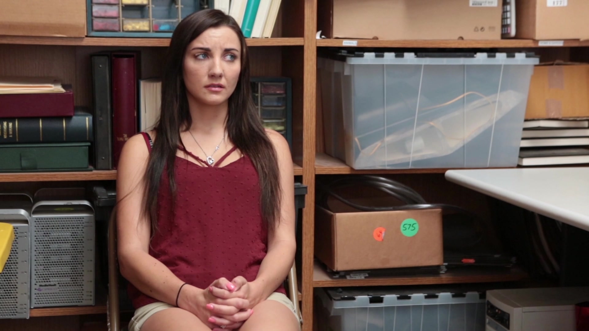 Shoplyfter Christie Stevens