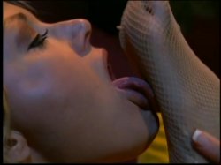 Captura de 'Lesbian Fetish Fever' nº 24