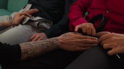 'MILFs @ Work' screenshot nº 6