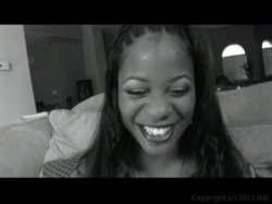 Captura de 'Confessions Of A Young Freak' nº 71