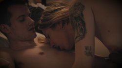 Captura de 'Love Is Blind' nº 32