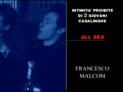 Captura de 'Intimita Proibite Di 2 Giovani Casalinghe' nº 3