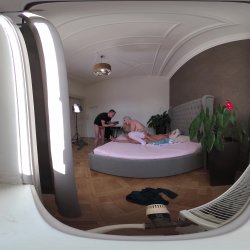 Captura de 'Vera Jarw VR Behind The Scenes Porno Dan - Rough Sex Makes Thick and Curvy Blonde's Cunt Squirt' nº 105
