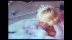 Captura de 'White Box Productions 28 - Five Erotic Films, PT 1' nº 2