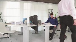 Captura de 'Bi Office Party' nº 124