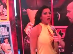 Captura de 'Exotica Interview At The 2005 Adult Entertainment Expo' nº 8