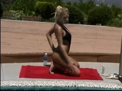 Captura de 'Dee Dee Deluxe Busty Debut' nº 35