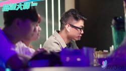 Captura de 'Nerdy Guy Wins Pick-up Game Show and Fucks Cute Brunette Ranako' nº 19
