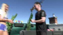 'Horny MILF Lynna Nilsson Seduces Thick Prick Personal Trainer' screenshot nº 23