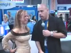 Captura de 'Haylee Bang Interview At The 2005 Adult Entertainment Expo' nº 1