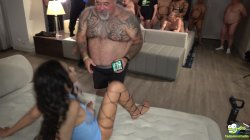 Captura de 'Subgirl0831's Gangbang Turned into an Orgy' nº 85