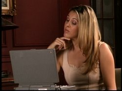 Captura de 'Barefoot Confidential 31' nº 35