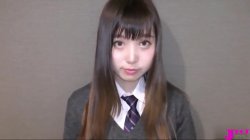 Captura de 'A Breathtakingly Cute Girl with the Perfect Uniform Look' nº 2