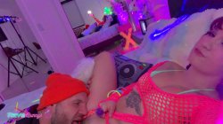 Captura de 'Rave Beauty Bunny Fae Takes Brian Deep Under The Lasers!' nº 66