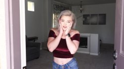 Captura de 'Petite Teen Kay Carter Gives JOI To Landlord For Rent' nº 1