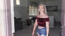 Captura de 'Petite Teen Kay Carter Gives JOI To Landlord For Rent' nº 2