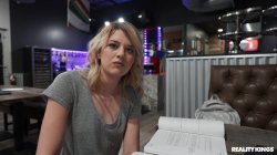 'Sneaky Sex 54' screenshot nº 74