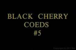 'Black Cherry Coeds 5' screenshot nº 1