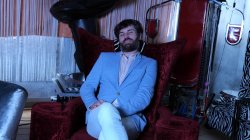 Captura de 'Lady Lets Her Pubic Hair Grow Vol. 1' nº 2