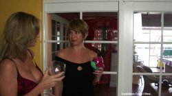 Captura de 'Hot MILF Handjobs' nº 61