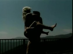 Captura de 'Blondes Have More Fun 2' nº 28