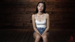 Captura de 'Hogtied - Harmony Wonder: 19 Year Old Tormented and Cums in Grueling Bondage' nº 20