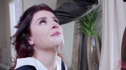 Captura de 'Families Tied - Scandalous Anal College Admission For Bratty Step-Daughter' nº 29