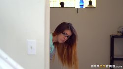 Captura de 'Quality Time with Stepdaughter' nº 3