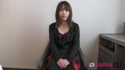 'Shiori's Shy POV Turns Bareback & Creampie' screenshot nº 1