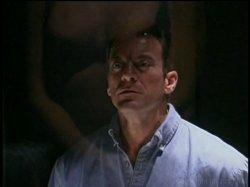 'Woman Under Glass' screenshot nº 132