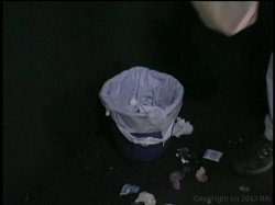 'Woman Under Glass' screenshot nº 24