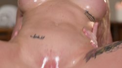 Captura de 'Big Titty Fucking Spa' nº 37