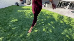Captura de 'Sexy Soccer MILF Comes Over to Play with Neighbor's Balls and Cock' nº 4