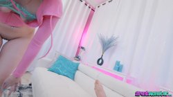 Captura de 'Natural Tight Wet Pussy Newbie Blonde Babe Green Eyes Aubree Blair Loves Sex & Deepthroats Big Dick' nº 115
