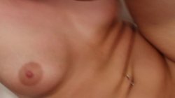 '4 HRS Jiggling Ass' screenshot nº 137